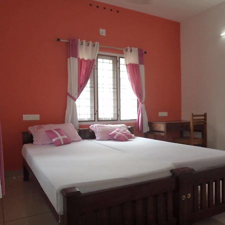 The Nest Hotel Kochi Luaran gambar